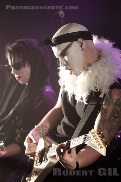 UNDERCOVER SLUT - 2016-05-20 - PARIS - La Maroquinerie - 